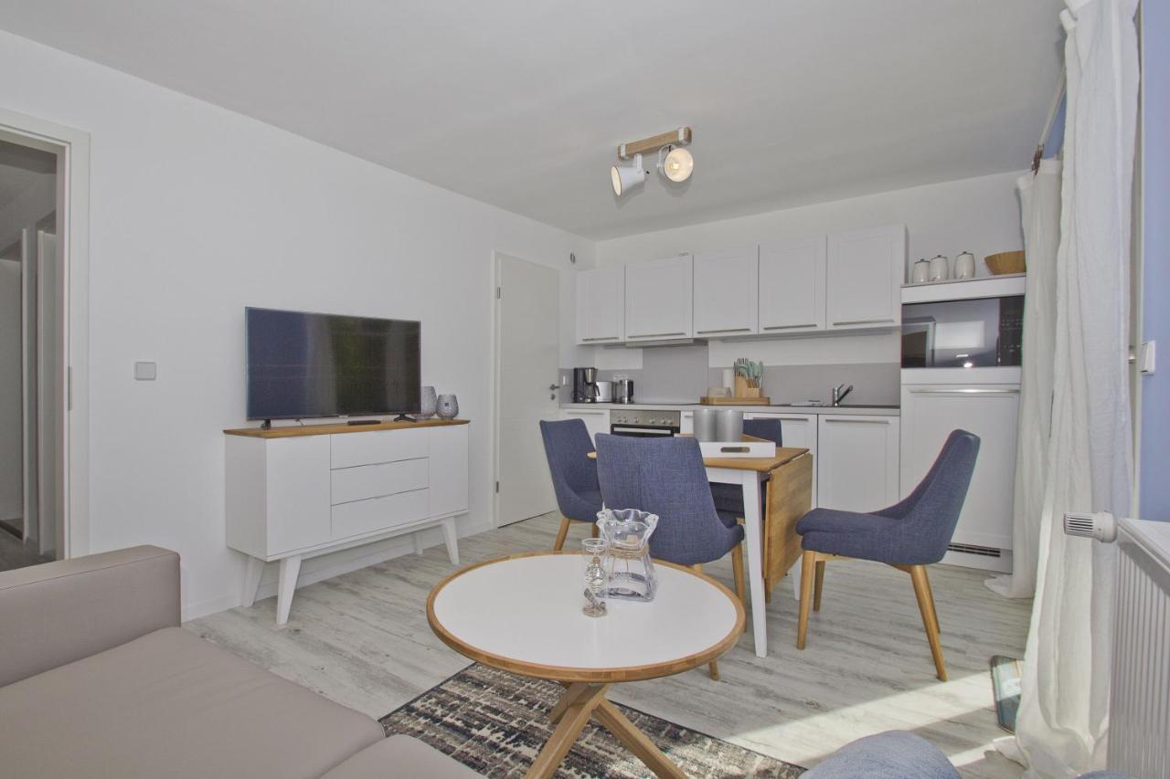 Moderne Ferienwohnung Mit Balkon, Meerblick - Ferienresidenz Zwei Boddenfewo 1-2 Lietzow Luaran gambar